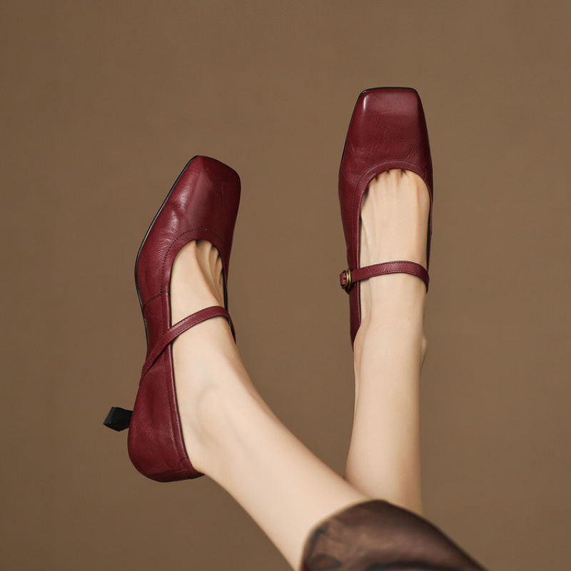 浅口牛皮单鞋细跟高跟鞋气质不累脚方头一字扣带酒红色玛丽珍女鞋