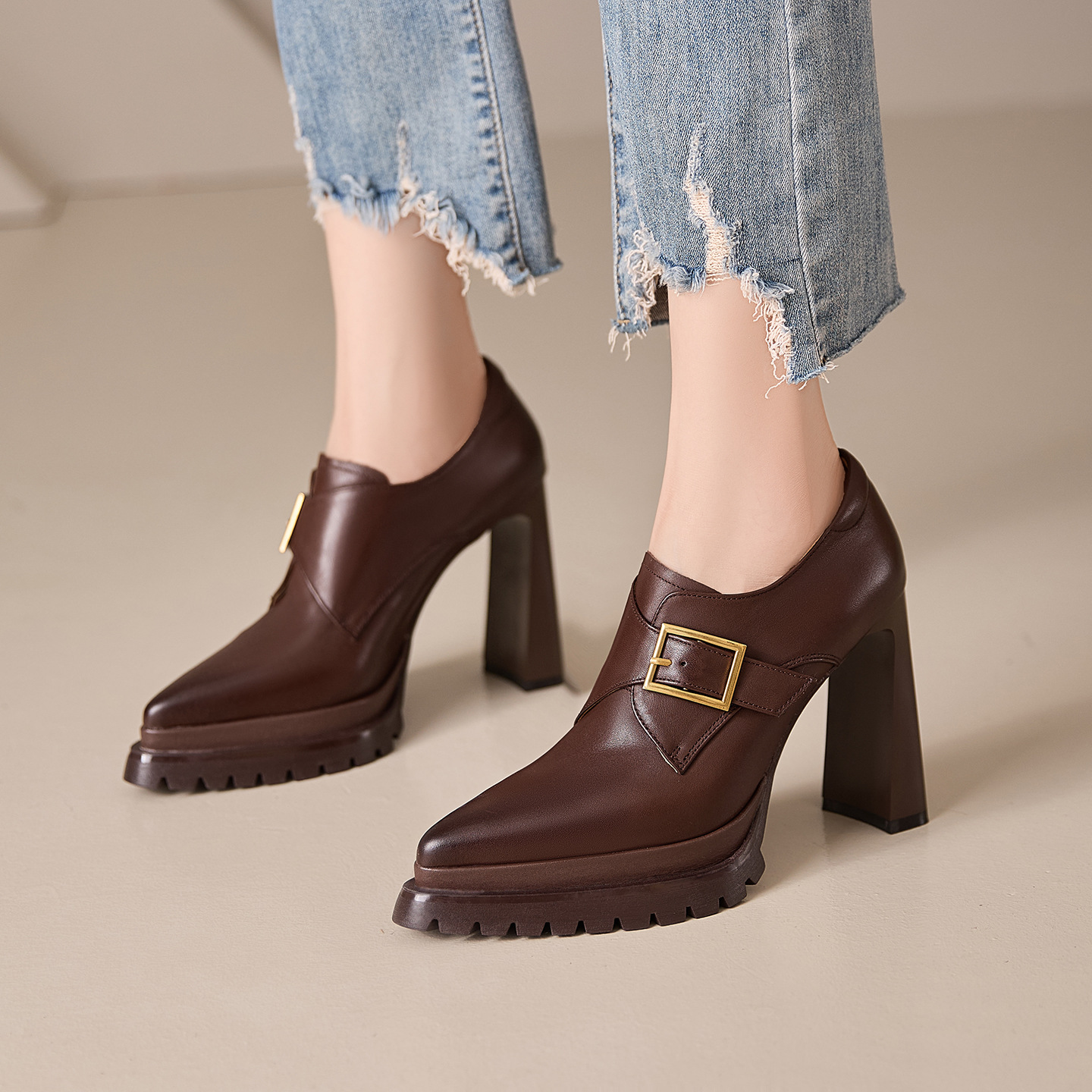 复古尖头粗跟深口单鞋女真皮2025新款防水台高跟鞋女士皮鞋不累脚