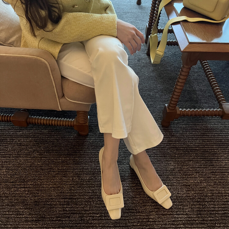 羊皮方扣单鞋！法式优雅粗跟鞋2023春新款白色温柔浅口矮跟女鞋40