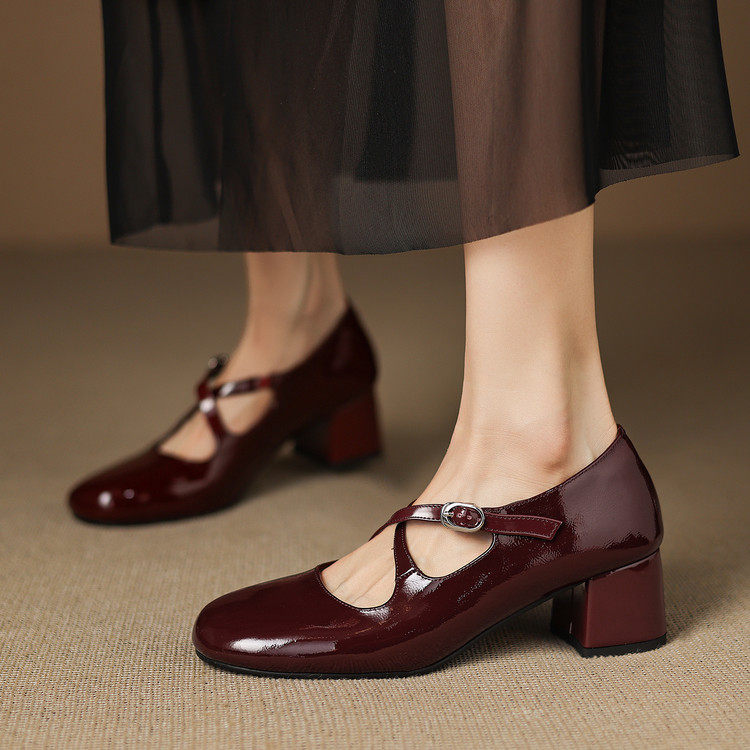 复古百搭时尚漆皮交叉带玛丽珍鞋女粗跟2025春新款中跟小皮鞋,居家布艺,居家婚庆拖鞋,淘宝优惠券,粉丝福利购,淘宝优惠卷