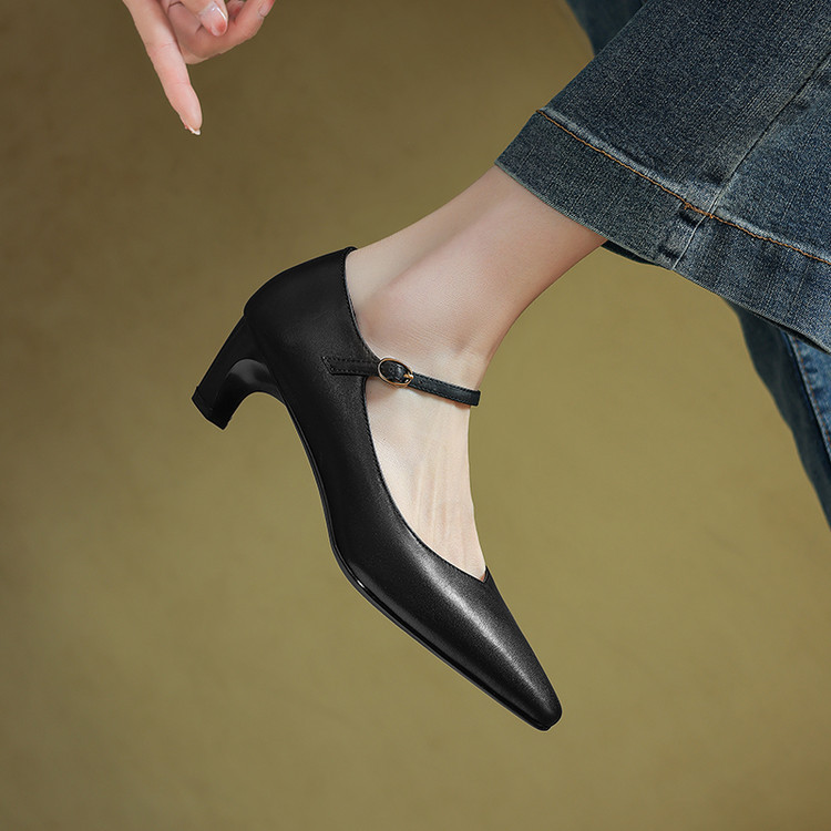 单鞋女尖头春夏新款法式复古一字扣带玛丽珍鞋时尚百搭简约小皮鞋