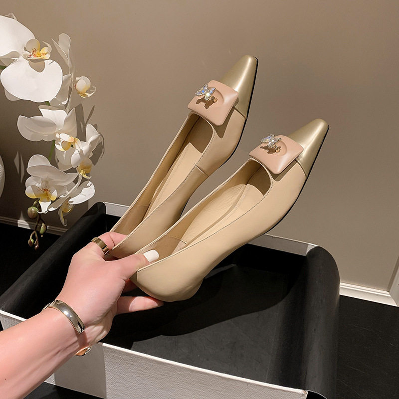 蝴蝶水钻仙女风低跟拼色浅口单鞋2024春季牛皮一脚蹬舒适韩版女鞋,户外/登山/野营/旅行用品,登山鞋/徒步鞋,淘宝优惠券,粉丝福利购,淘宝优惠卷