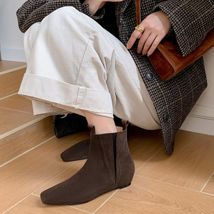 4cm真皮尖头短靴女英伦风内增高中跟厚底切尔西靴冬季加绒及踝靴