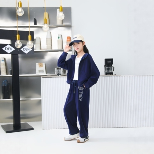2026春秋新款juicy儿童天鹅绒运动套装女童休闲卫衣外套时尚童装