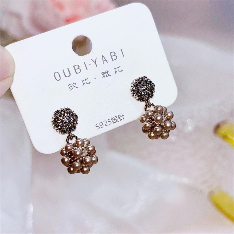 银针时尚气质复古高级感珍珠球球耳环耳坠简约韩国设计感耳饰法式