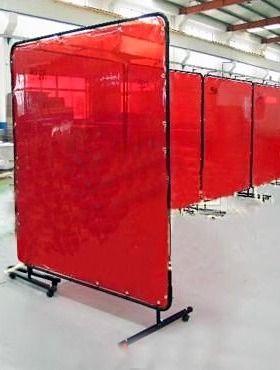 红色防弧光门帘防护屏风阻燃 PVC软玻璃板软板车间遮光帘含铁配件