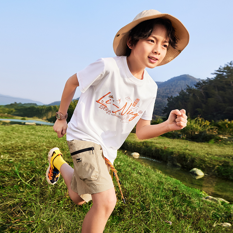 李宁运动生活系列男大童简约舒适反光宽松运动短裤YKSU039--B品