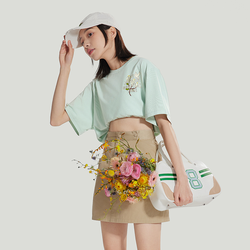 李宁短袖女款春运动生活系列时尚透气简约宽松短袖文化衫AHSU698-