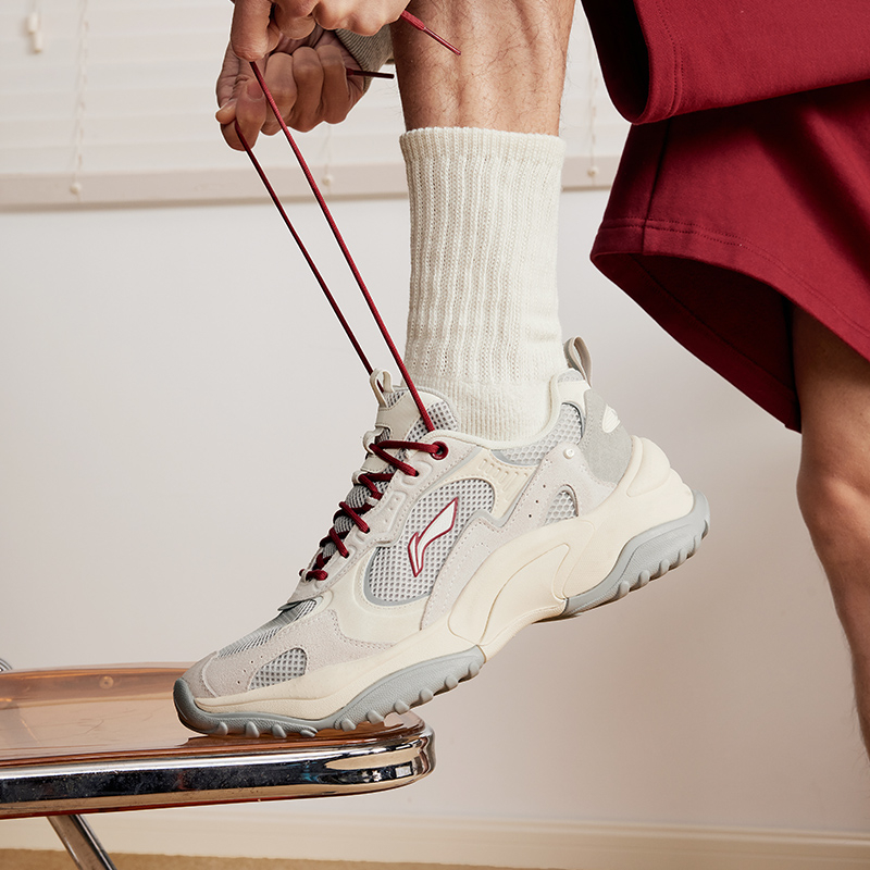 李宁男鞋2024新款初芮反光低帮经典复古老爹鞋潮流休闲鞋AGCU191