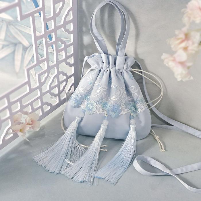 中国女包原创汉服绣花古风