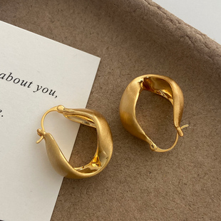 欧美风金色不规则拉丝圆环耳扣耳环简约气质高级感耳饰2025新款 女
