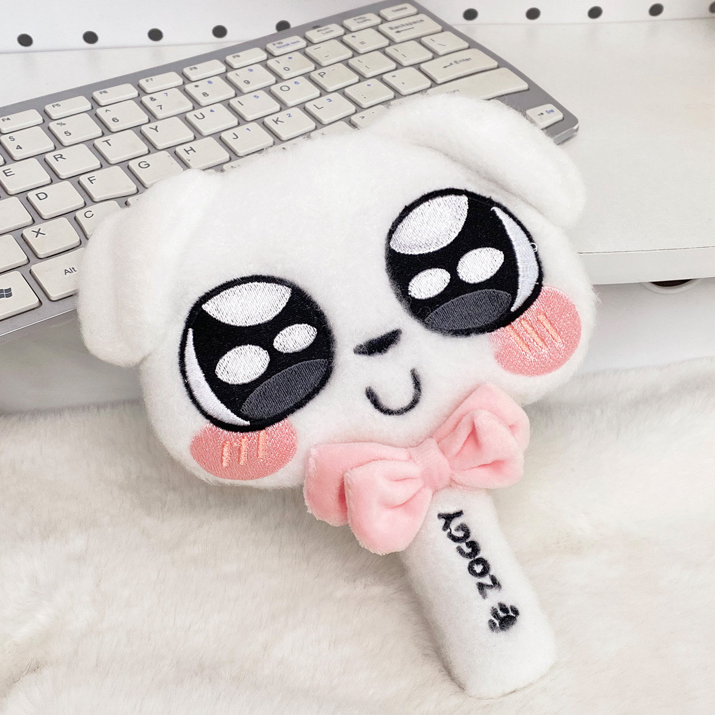 歪瓜出品 这狗毛绒手持镜小巧镜子狗狗表情包可爱随身镜化妆镜