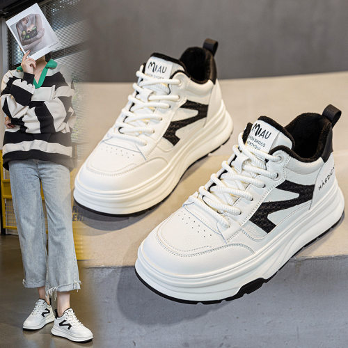 特大码女鞋41-43显脚小厚底轻便加绒小白鞋40-42百搭学生保暖棉鞋