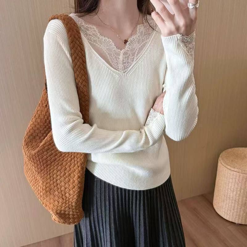 独特漂亮蕾丝边针织打底衫女内搭冬季高级感叠穿超好看的V领上衣