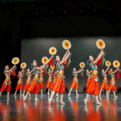 元旦儿童太平鼓开场舞演出服