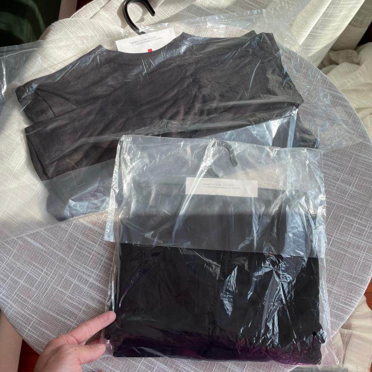 일일주문  스스로 발열하는 보온 속옷  대외 무역 하의 슈트 라운드 넥 가볍고 몸에 꼭 맞는 남녀 가을 옷과 긴 바지