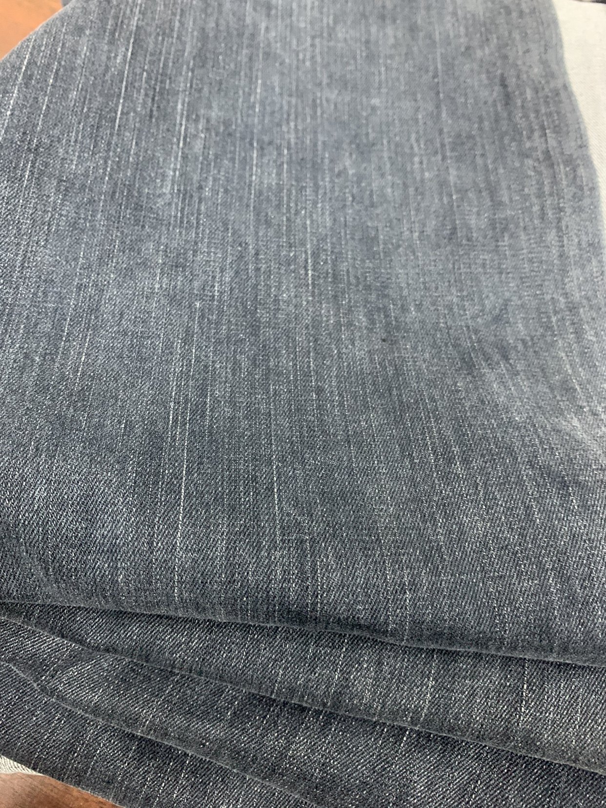 前进布业水洗墨灰色弹力纯棉牛仔布料柔软透气竹节风格牛仔面料厚