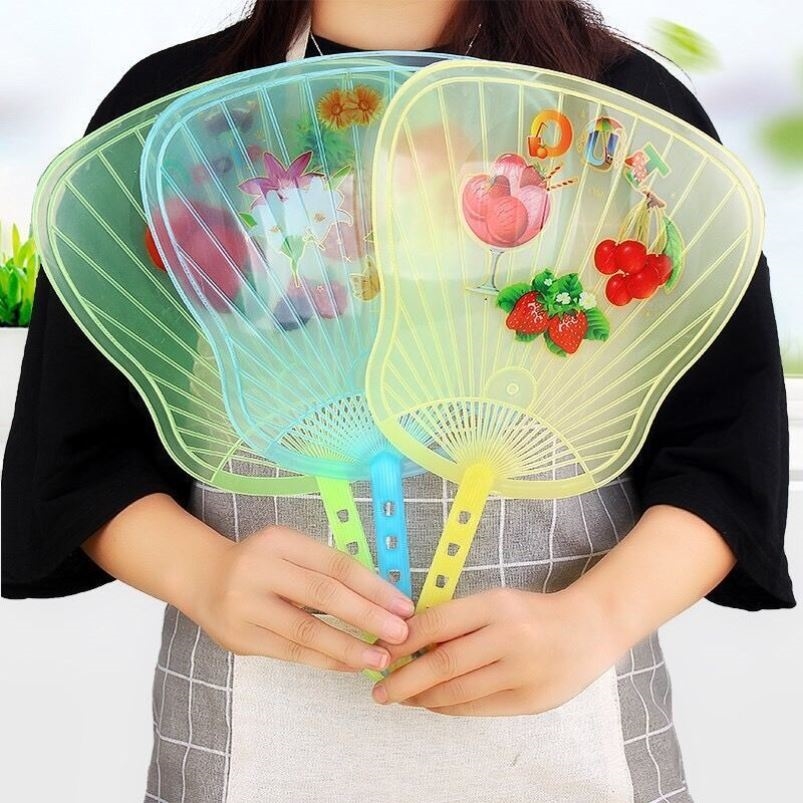 塑料可爱卡通手摇扇子