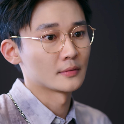 二重赋格刘怡潼陆黎同款眼镜