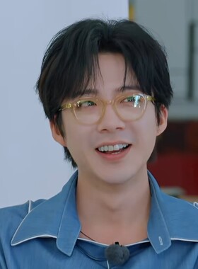 球超新鲜刘宇宁同款眼镜