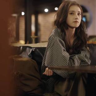 欧洲短剧盛夏芬德拉郭宇欣白清枚同款夹克外套立领格子上衣女衣服