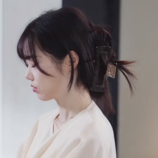 原版陆先生，你捡的小玫瑰掀桌了墨凝路杳杳同款发夹女鲨鱼夹潮