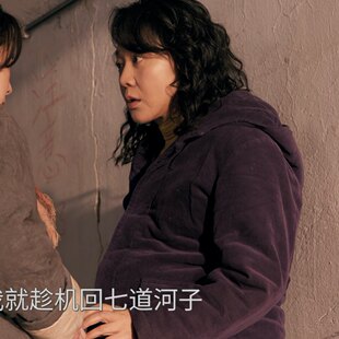 欧洲隐身 棉衣外套秋冬连帽棉服上衣女衣服潮 名字闫妮任美艳同款