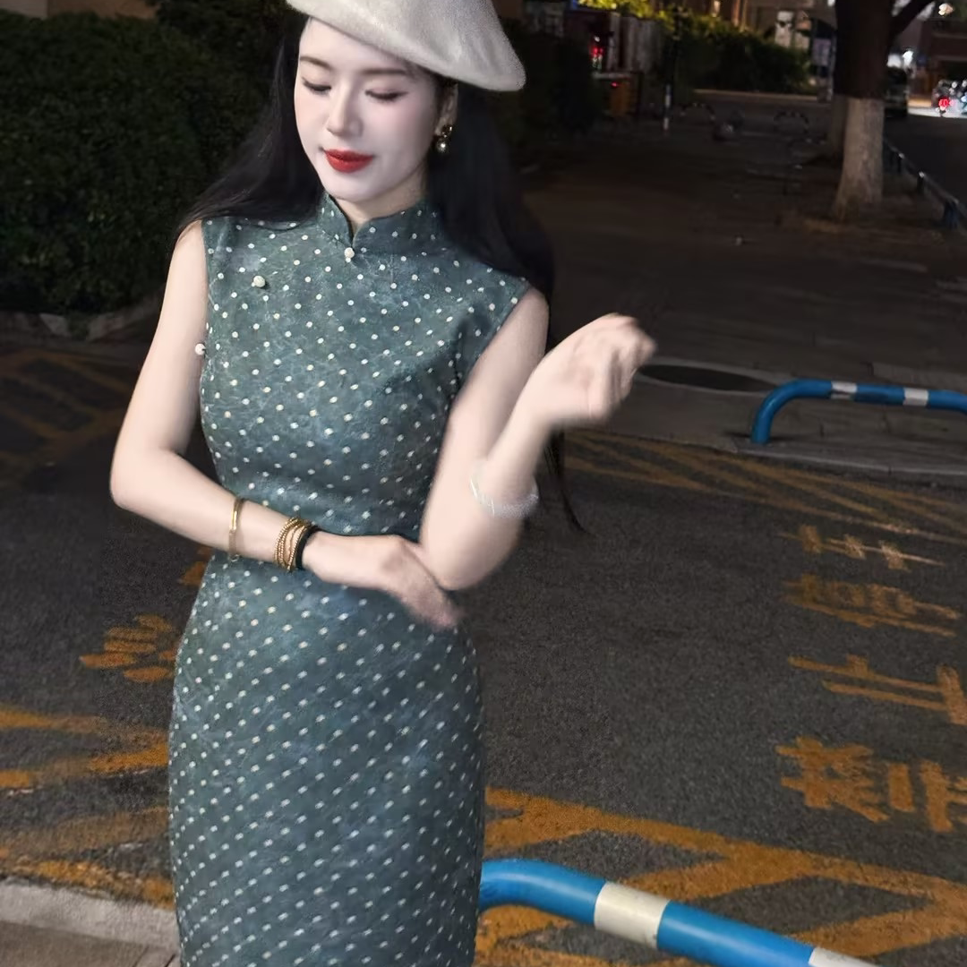 LHMknk1画报夫人原创自制秋冬金丝针织无袖清冷旗袍 玉蓝波点港工图片