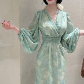 显瘦连衣裙 画报夫人原创自制喇叭袖 法式 薄荷绿神明少女