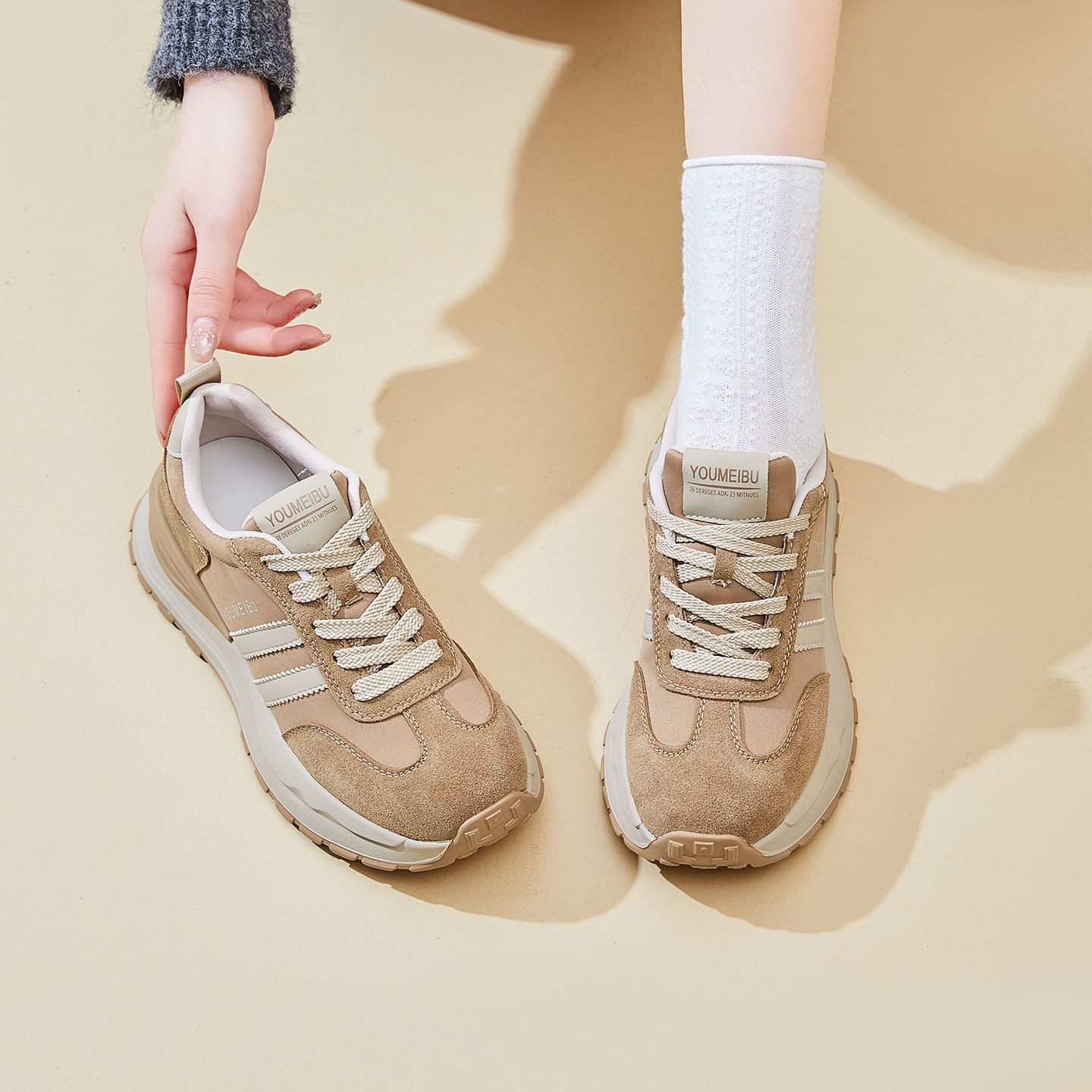 韩版厚底老爹鞋女2026新款真皮春季平底百搭休闲运动鞋子轻便防滑