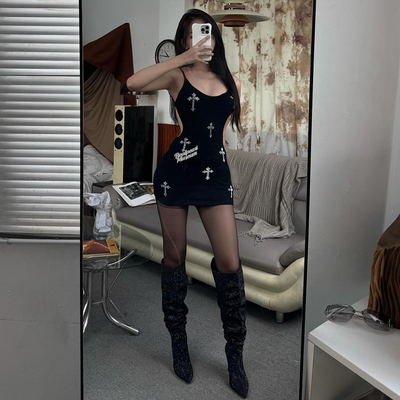 烫钻大露背修身透视吊带连衣裙女