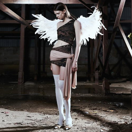 不规则绑带镂空设计斜肩连衣裙女