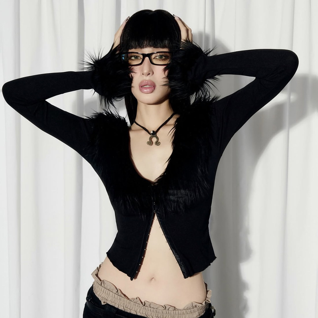 毛茸茸拼接排钩修身百搭长袖T恤