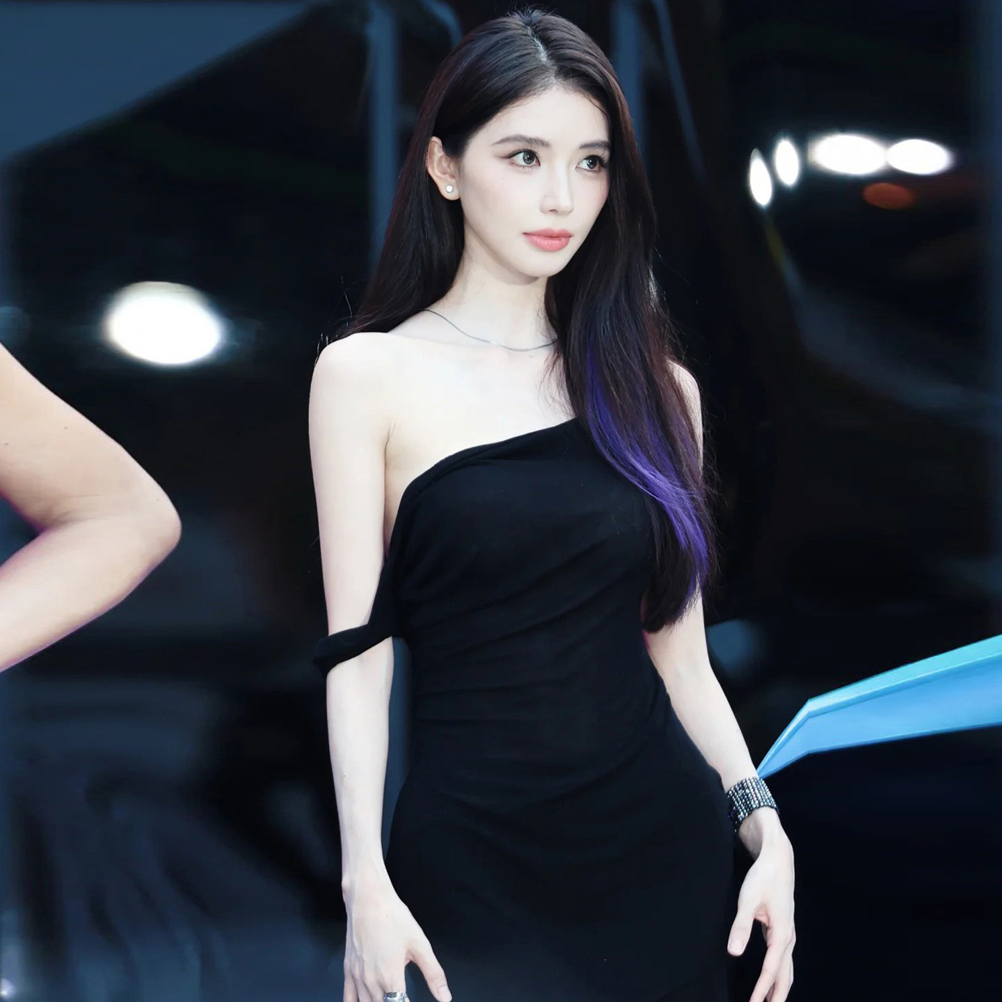 #Sisjuly#方圆同款优雅气质穿搭 不规则高级黑性感背心连衣裙女夏