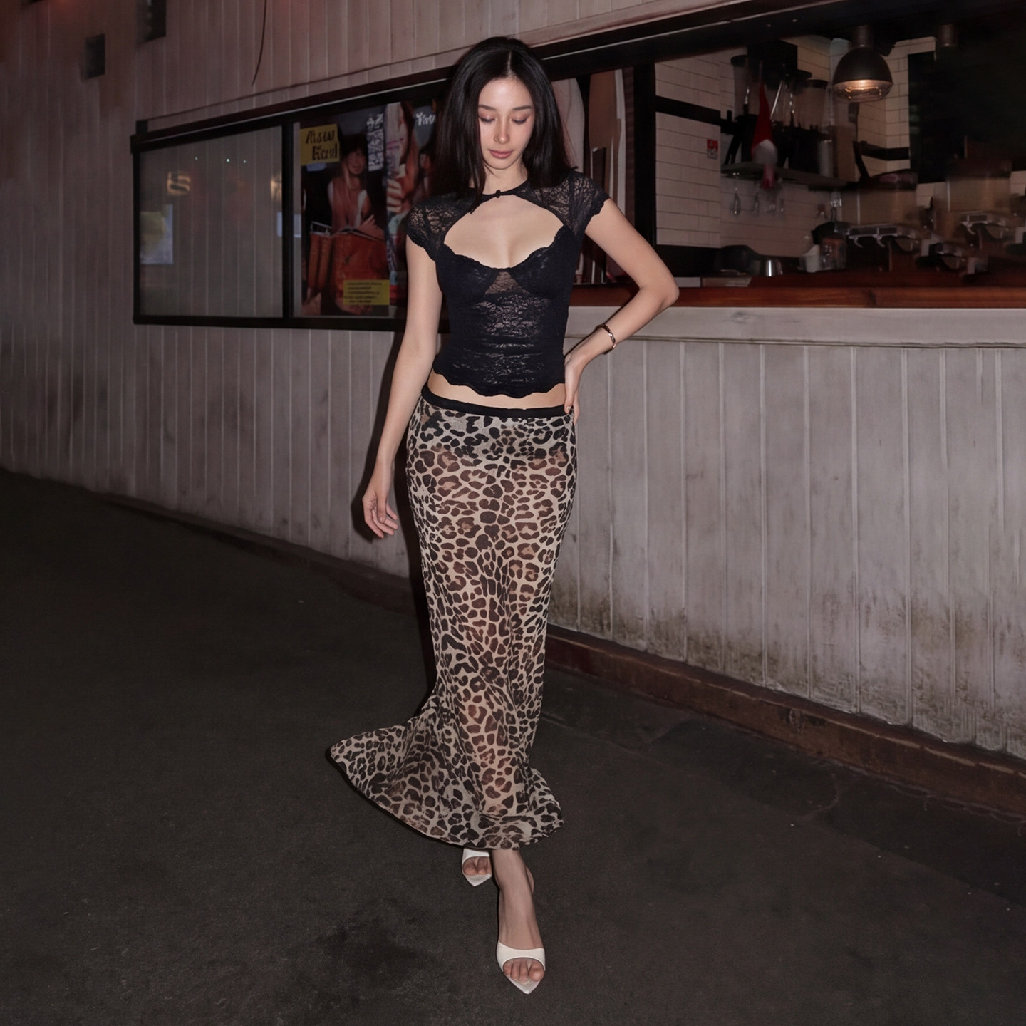 #Sisjuly#辣妹尤物性感蕾丝设计 不规则镂空透视感洋气短袖T恤女