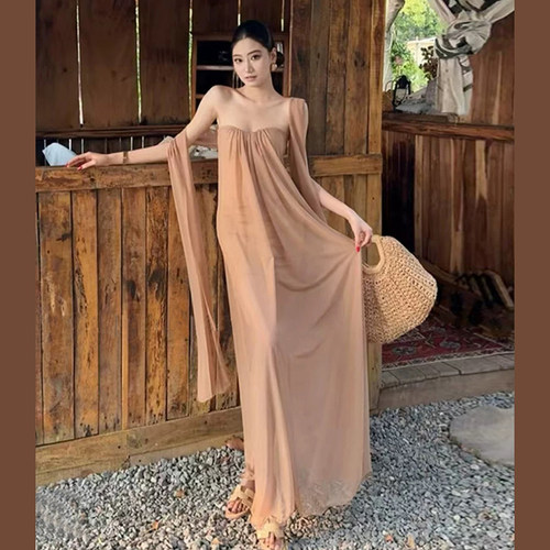 维纳斯女神网纱飘逸度假抹胸裙女