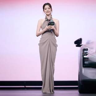优雅气质褶皱花边堆叠挂脖连衣裙女 Sisjuly 欧阳娜娜发布会同款