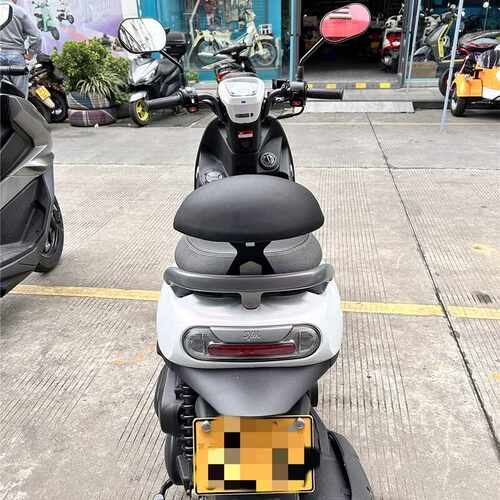 三阳蜂鸟125改装后靠背