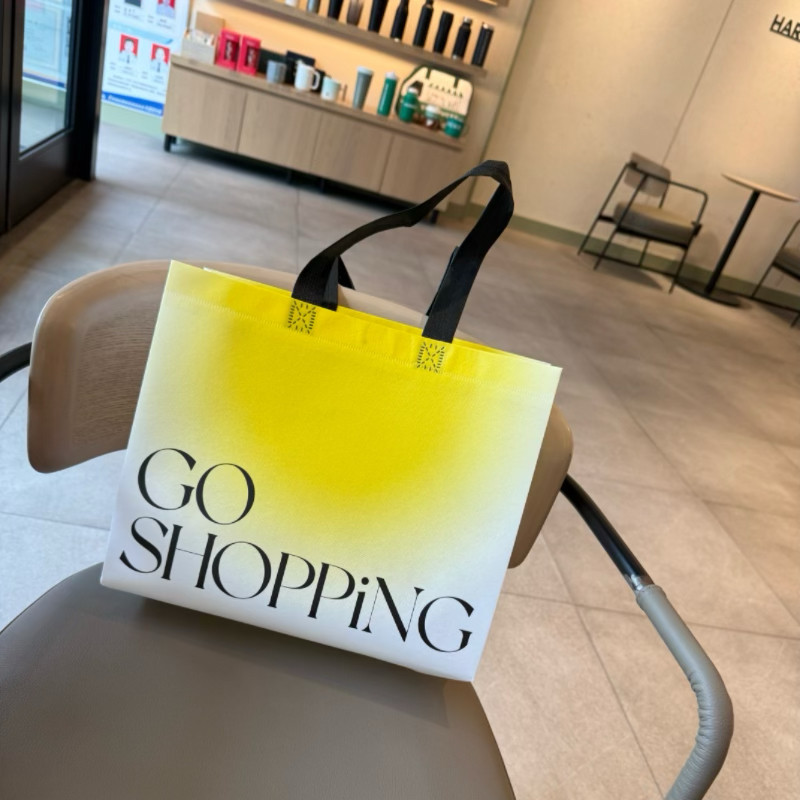 覆膜无纺布卡通网红童装服装店袋礼品包装袋手提塑料袋子