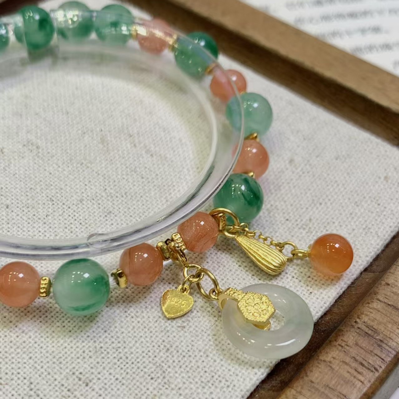 天然非洲翠手镯女绿色宝石手链