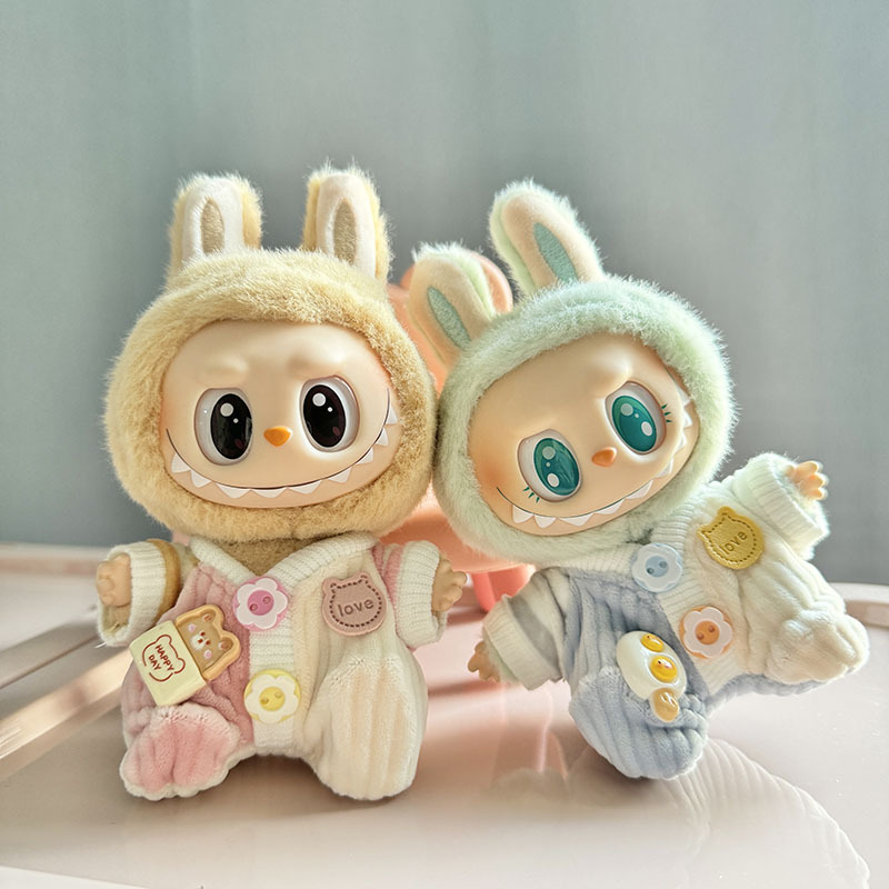 萌宝宝Labubu睡衣公仔包包挂件拉布布坐坐派对娃衣坑条爬服连体衣