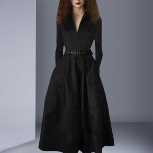 2026春秋新款长袖连衣裙时尚气质大摆裙赫本风礼服小黑裙修身显瘦
