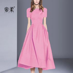 赫本风连衣裙2026夏季新款名媛气质高贵粉色礼服大裙摆修身中长裙