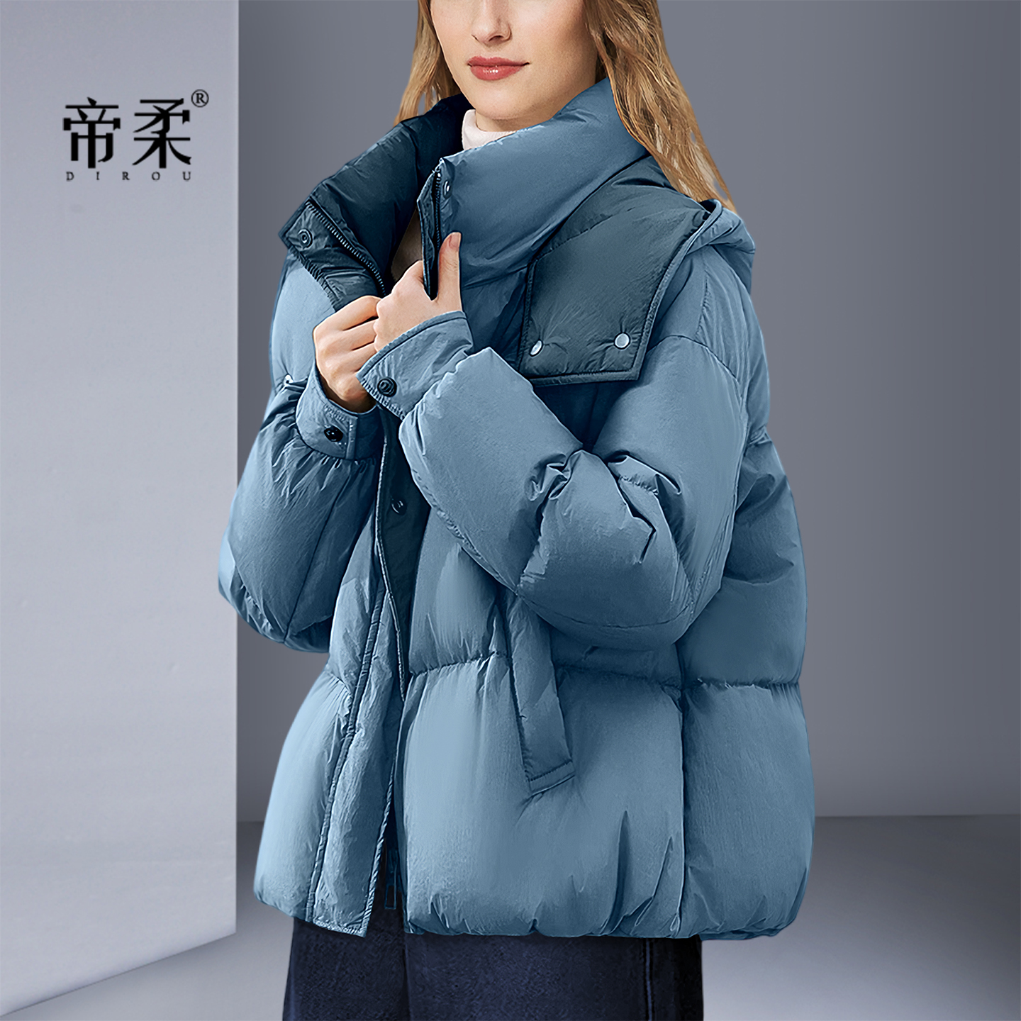 高级感超好看显白蓝色羽绒服女冬季2025新款设计感带帽保暖外套潮