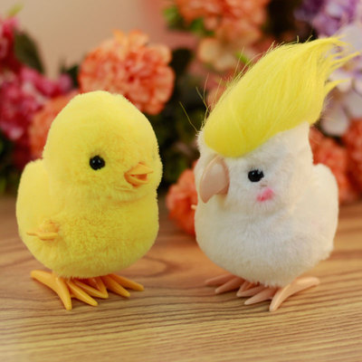 小鸡鹦鹉小兔子转动发条会蹦蹦跳