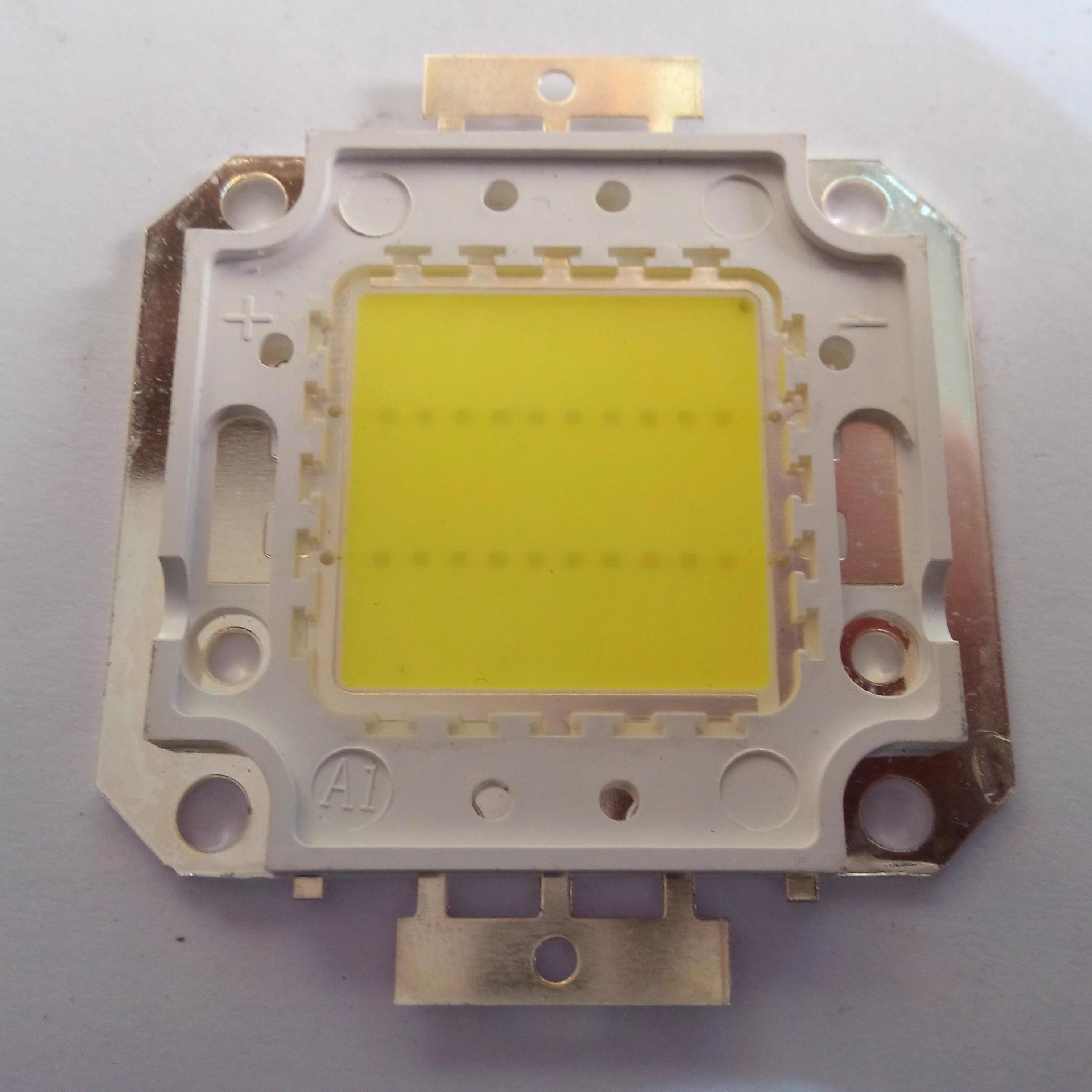 LED投光灯20W集成光源灯珠大功率50W超亮芯片100W灯芯灯片配件36V