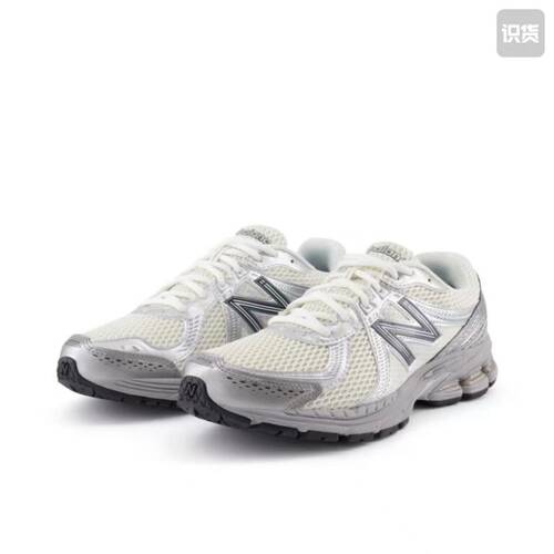 New Balance 860 v2 跑鞋  40ML860GO2