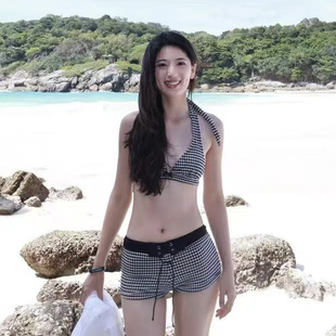 性感露背沙滩温泉度假平角裤 复古比基尼 分体泳衣女V领少女泳装