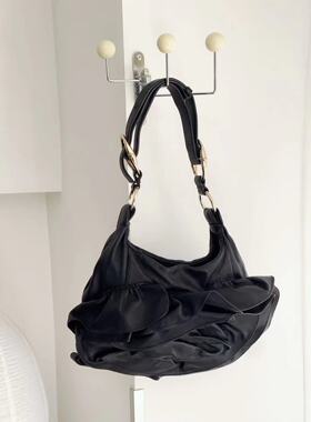 Y圣黑色立体花朵单肩包