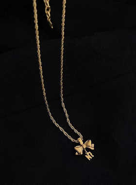 蝴蝶结项链莲娜丽姿合金